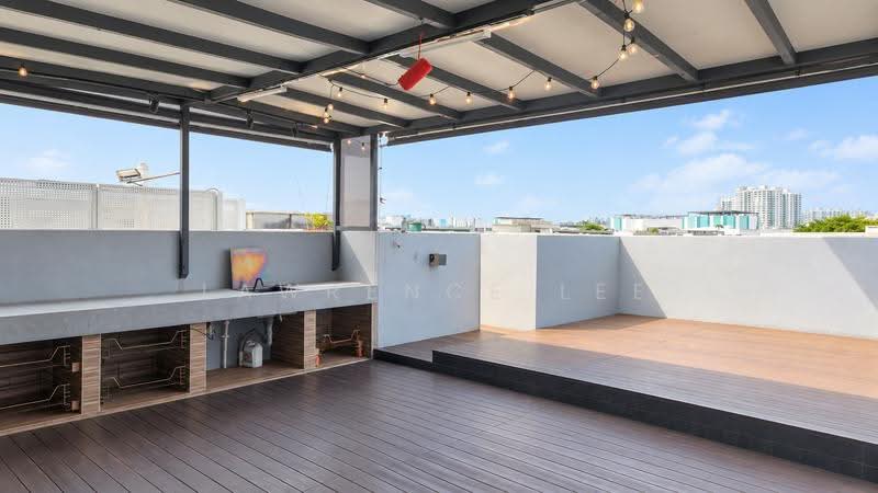 Blossom Residences, 34 Segar Road, Dairy Farm / Bukit Panjang / Choa Chu Kang, 3 Bedrooms, 1,690 sqft, Condominium For Sale, by Lawrence Lee, 500282594 - Rooftop Terrace - PropertyGuru.com.sg