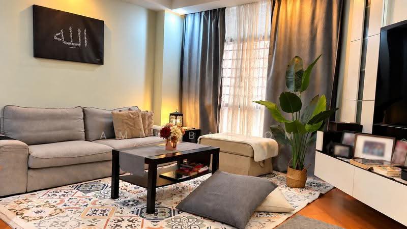 471 Segar Road, 471 Segar Road, Dairy Farm / Bukit Panjang / Choa Chu Kang, 3 Bedrooms, 1,184 sqft, HDB Flat For Sale, by Amir Bahrom, 500282603 - Living Room - PropertyGuru.com.sg