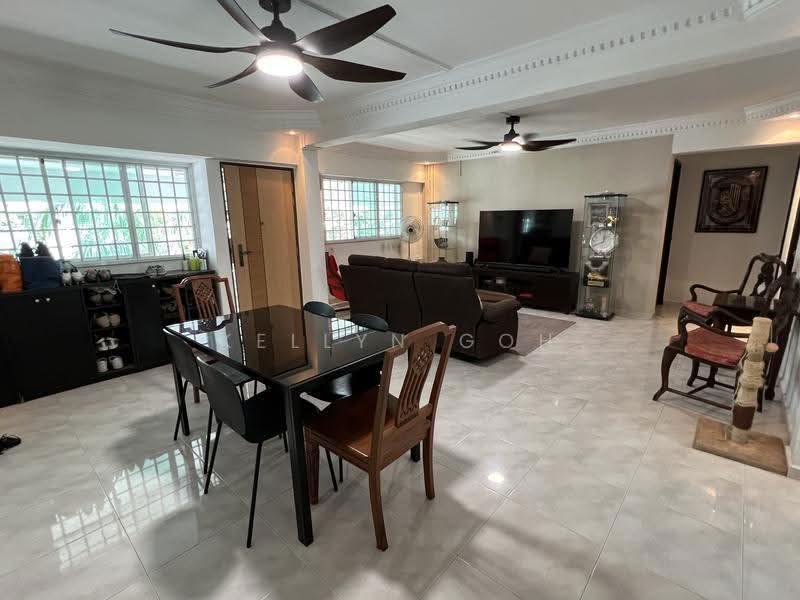 403 Pandan Gardens, 403 Pandan Gardens, Boon Lay / Jurong / Tuas, 3 Bedrooms, 1,119 sqft, HDB Flat For Sale, by Kellyn Goh, 500282609 - Living Room - PropertyGuru.com.sg