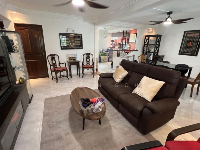 403 Pandan Gardens, 403 Pandan Gardens, Boon Lay / Jurong / Tuas, 3 Bedrooms, 1,119 sqft, HDB Flat For Sale, by Kellyn Goh, 500282609 - Living Room - PropertyGuru.com.sg