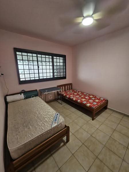925 Jurong West Street 92, 925 Jurong West Street 92, Boon Lay / Jurong / Tuas, Room Rental, 120 sqft, HDB Flat For Rent, by Zheng Ronghua 郑荣华, 500282625 - Bedroom - PropertyGuru.com.sg