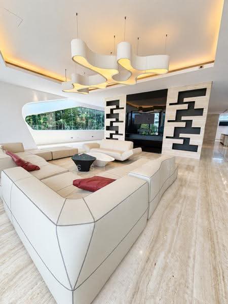 sentosa, Harbour Front, Keppel Bay, Sentosa Island, Sentosa Cove, Cove Grove, Mount Faber, Telok Blangah, Greater Southern Waterfront, Harbourfront / Telok Blangah, 6 Bedrooms, 8,000 sqft, Bungalow House For Rent, by Cassie Ang, 500282709 - Italian Designer Living Room - PropertyGuru.com.sg