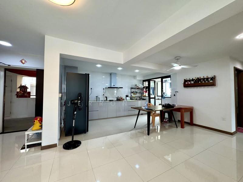 402B Fernvale Lane, 402B Fernvale Lane, Seletar / Yio Chu Kang, 3 Bedrooms, 1,216 sqft, HDB Flat For Sale, by Jerron Lim, 500282717 - PropertyGuru.com.sg