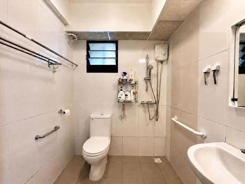 467C Bukit Batok West Avenue 9, 467C Bukit Batok West Avenue 9, Dairy Farm / Bukit Panjang / Choa Chu Kang, 1 Bedroom, 506 sqft, HDB Flat For Sale, by Jamal Ponnichi, 500282729 - Bathroom - PropertyGuru.com.sg