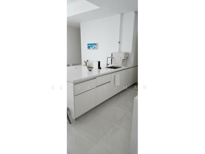 Concourse Skyline, 300 Beach Road, Beach Road / Bugis / Rochor, 2 Bedrooms, 1,152 sqft, Condominium For Sale, by Selva Kumar, 500282770 - Kitchen - PropertyGuru.com.sg