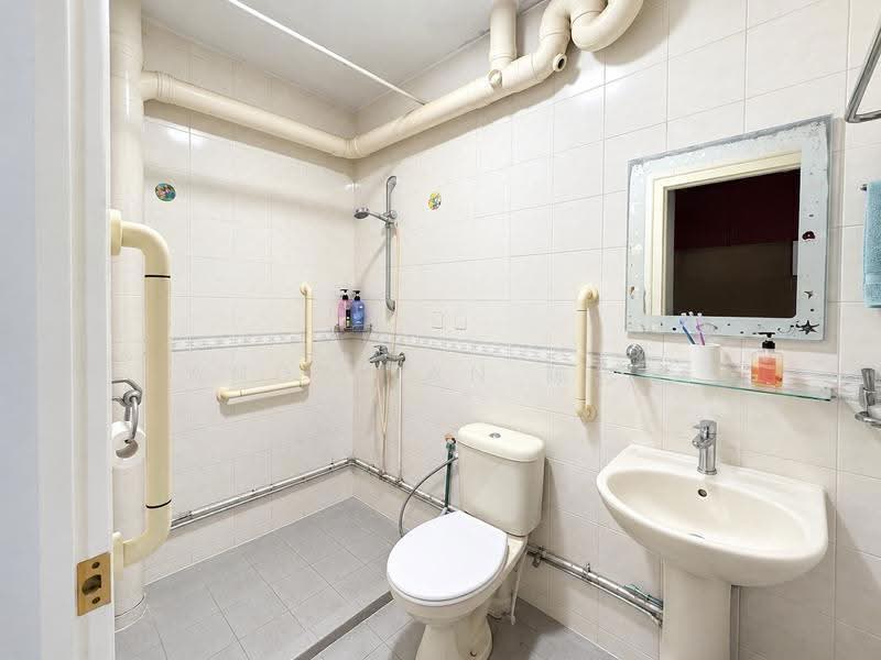 672B Choa Chu Kang Crescent, 672B Choa Chu Kang Crescent, Dairy Farm / Bukit Panjang / Choa Chu Kang, 4 Bedrooms, 1,334 sqft, HDB Flat For Sale, by Andy Tan 陈志豪, 500282775 - Bathroom - PropertyGuru.com.sg