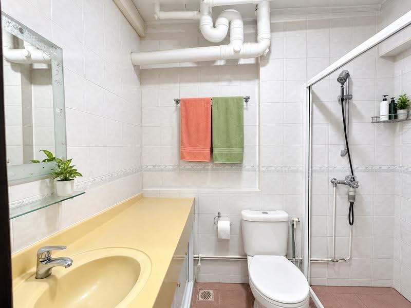 672B Choa Chu Kang Crescent, 672B Choa Chu Kang Crescent, Dairy Farm / Bukit Panjang / Choa Chu Kang, 4 Bedrooms, 1,334 sqft, HDB Flat For Sale, by Andy Tan 陈志豪, 500282775 - Bathroom - PropertyGuru.com.sg