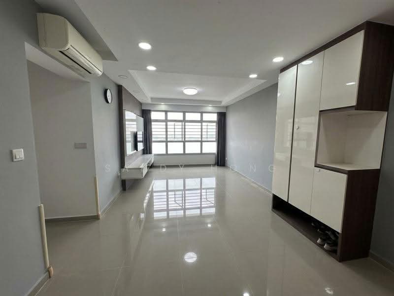 55 Teban Gardens Road, 55 Teban Gardens Road, Boon Lay / Jurong / Tuas, 3 Bedrooms, 990 sqft, HDB Flat For Sale, by Sandy Hong, 500282781 - Living Room - PropertyGuru.com.sg