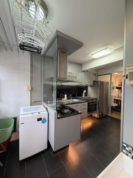 43 Holland Drive, 43 Holland Drive, Tanglin / Holland / Bukit Timah, 2 Bedrooms, 635 sqft, HDB Flat For Rent, by Carollyn Ong, 500282834 - Kitchen - PropertyGuru.com.sg