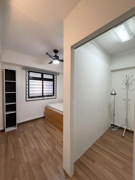 43 Holland Drive, 43 Holland Drive, Tanglin / Holland / Bukit Timah, 2 Bedrooms, 635 sqft, HDB Flat For Rent, by Carollyn Ong, 500282834 - Bedroom - PropertyGuru.com.sg