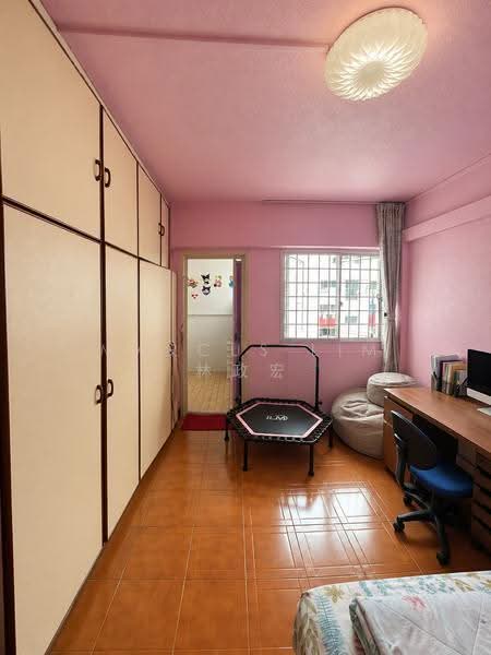 107 Bukit Batok West Avenue 6, 107 Bukit Batok West Avenue 6, Dairy Farm / Bukit Panjang / Choa Chu Kang, 3 Bedrooms, 1,119 sqft, HDB Flat For Sale, by Marcus Lim 林政宏, 500282841 - Study - PropertyGuru.com.sg