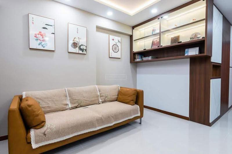 262 Toa Payoh Apex, 262 Toa Payoh East, Balestier / Toa Payoh, 3 Bedrooms, 1,001 sqft, HDB Flat For Sale, by Sandra Yap, 500282869 - Living Room - PropertyGuru.com.sg