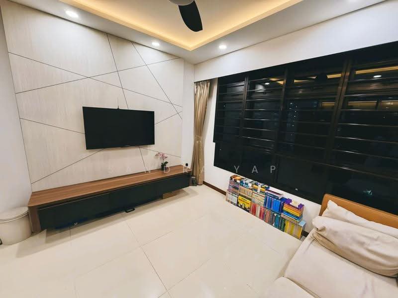 262 Toa Payoh Apex, 262 Toa Payoh East, Balestier / Toa Payoh, 3 Bedrooms, 1,001 sqft, HDB Flat For Sale, by Sandra Yap, 500282869 - Living Room - PropertyGuru.com.sg