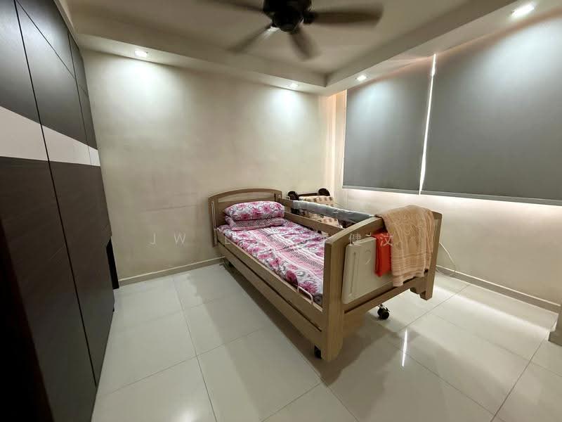 923 Hougang Avenue 9, 923 Hougang Avenue 9, Hougang / Punggol / Sengkang, 4 Bedrooms, 1,292 sqft, HDB Flat For Sale, by JW Lee 李健汶, 500282871 - Bedroom - PropertyGuru.com.sg