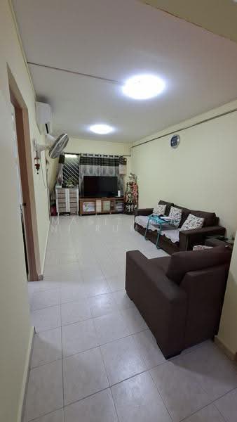 339 Bukit Batok Street 34, 339 Bukit Batok Street 34, Dairy Farm / Bukit Panjang / Choa Chu Kang, 2 Bedrooms, 785 sqft, HDB Flat For Sale, by Masilamani Kumara Velu, 500282876 - Living Room - PropertyGuru.com.sg