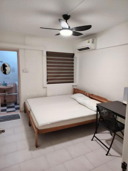 329 Clementi Avenue 2, 329 Clementi Avenue 2, Buona Vista / West Coast / Clementi New Town, 2 Bedrooms, 721 sqft, HDB Flat For Rent, by Heidi Chow, 500282878 - Bedroom - PropertyGuru.com.sg