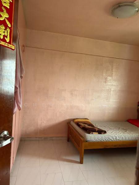 207 Boon Lay Place, 207 Boon Lay Place, Boon Lay / Jurong / Tuas, 2 Bedrooms, 700 sqft, HDB Flat For Sale, by Ellouisa Chen (Elle Chen), 500282884 - Bedroom - PropertyGuru.com.sg