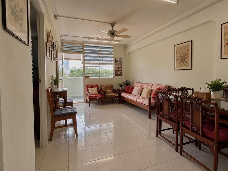 99 Commonwealth Crescent, 99 Commonwealth Crescent, Alexandra / Commonwealth, 2 Bedrooms, 689 sqft, HDB Flat For Sale, by Emily Chong, 500282889 - Living Room - PropertyGuru.com.sg