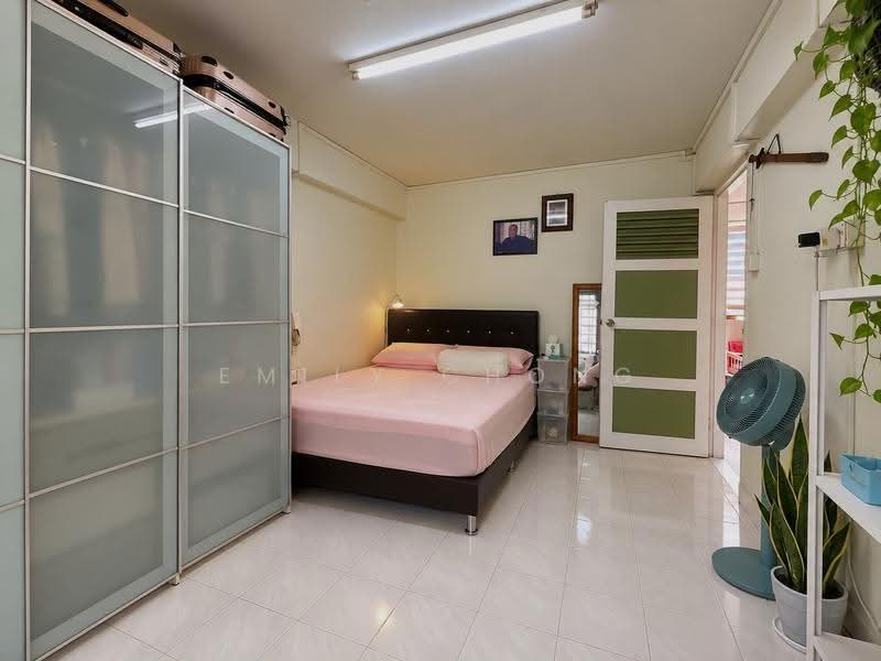 99 Commonwealth Crescent, 99 Commonwealth Crescent, Alexandra / Commonwealth, 2 Bedrooms, 689 sqft, HDB Flat For Sale, by Emily Chong, 500282889 - Bedroom - PropertyGuru.com.sg