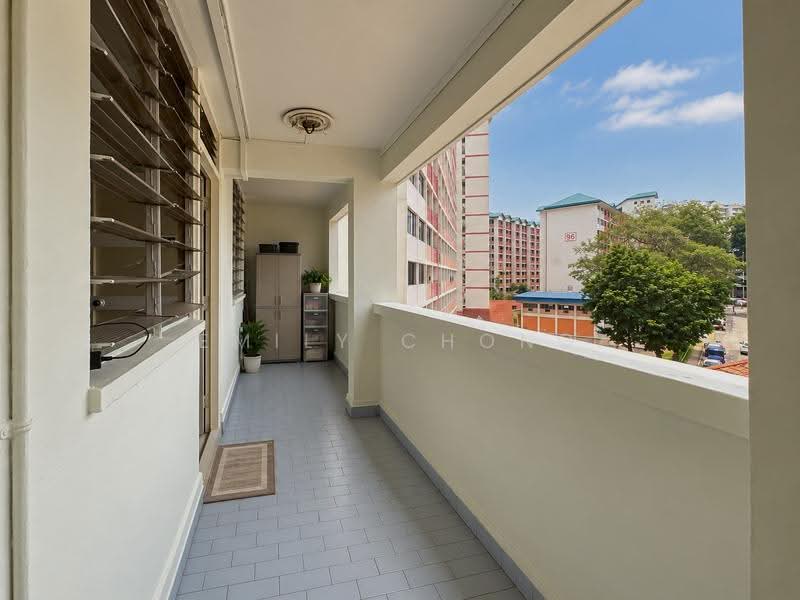 99 Commonwealth Crescent, 99 Commonwealth Crescent, Alexandra / Commonwealth, 2 Bedrooms, 689 sqft, HDB Flat For Sale, by Emily Chong, 500282889 - Balcony - PropertyGuru.com.sg