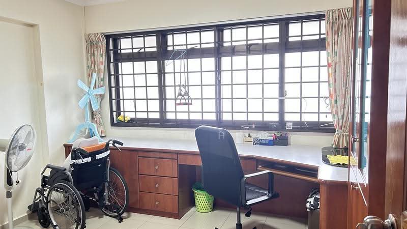 754 Woodlands Circle, 754 Woodlands Circle, Admiralty / Woodlands, 3 Bedrooms, 1,109 sqft, HDB Flat For Sale, by Leon Hon, 500282891 - Study - PropertyGuru.com.sg