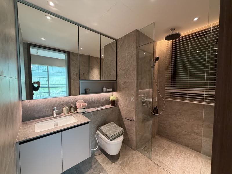 Dunearn House, 764 Dunearn Road, Newton / Novena, 2 Bedrooms, 614 sqft, Condominium For Sale, by Mandy Koh, 500282921 - Bathroom - PropertyGuru.com.sg