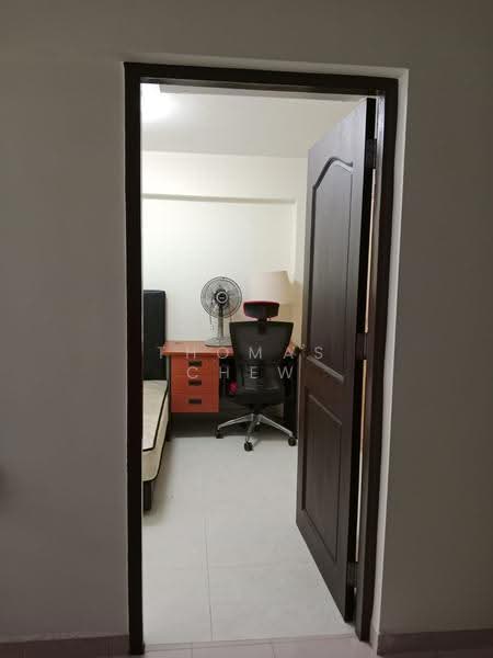 2 Jalan Batu, 2 Jalan Batu, East Coast / Marine Parade, Room Rental, 120 sqft, HDB Flat For Rent, by Thomas Chew, 500282922 - Study - PropertyGuru.com.sg