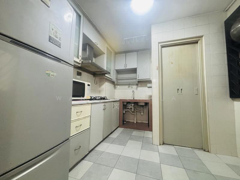 339A Sembawang Close, 339A Sembawang Close, Sembawang / Yishun, 3 Bedrooms, 1,022 sqft, HDB Flat For Rent, by Wang Wenhua 王文华, 500282967 - Kitchen - PropertyGuru.com.sg