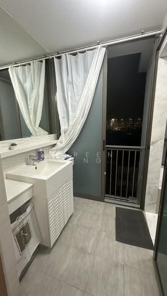 The Grandhill, 39 Pasir Panjang Hill, Buona Vista / West Coast / Clementi New Town, Room Rental, 150 sqft, Condominium For Rent, by Doreen Heng, 500282973 - Bathroom - PropertyGuru.com.sg