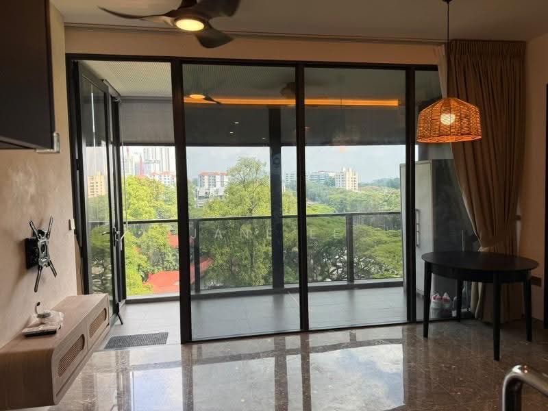 Hyll on Holland, 99 Holland Road, Tanglin / Holland / Bukit Timah, 2 Bedrooms, 721 sqft, Condominium For Rent, by Jane Ee, 500282977 - PropertyGuru.com.sg