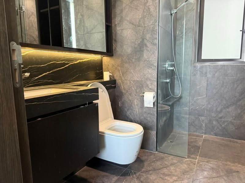 Hyll on Holland, 99 Holland Road, Tanglin / Holland / Bukit Timah, 2 Bedrooms, 721 sqft, Condominium For Rent, by Jane Ee, 500282977 - PropertyGuru.com.sg