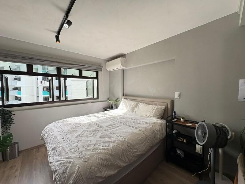 20 Marine Terrace, 20 Marine Terrace, East Coast / Marine Parade, 2 Bedrooms, 947 sqft, HDB Flat For Rent, by Irene Ho, 500282984 - Bedroom - PropertyGuru.com.sg