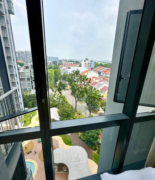 The Florence Residences, 93 Hougang Avenue 2, Hougang / Punggol / Sengkang, Room Rental, 130 sqft, Condominium For Rent, by Kez Giam, 500282993 - PropertyGuru.com.sg