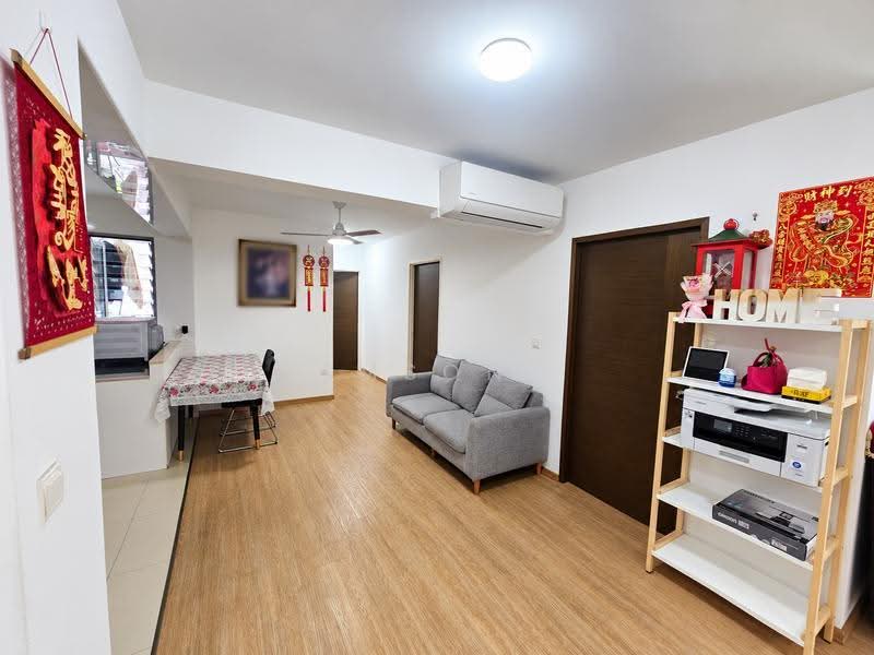 377B Hougang Street 32, 377B Hougang Street 32, Hougang / Punggol / Sengkang, 4 Bedrooms, 1,206 sqft, HDB Flat For Sale, by Samson ., 500283004 - Living Room - PropertyGuru.com.sg