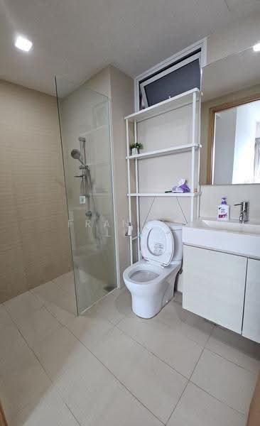 The Tampines Trilliant, 11 Tampines Central 7, Pasir Ris / Tampines, 3 Bedrooms, 1,130 sqft, Condominium For Sale, by Francis Lee, 500283019 - Bathroom - PropertyGuru.com.sg