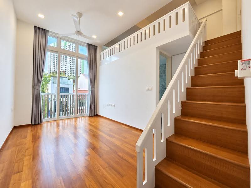 Thomson Garden Estate, Sin Ming Road, Ang Mo Kio / Bishan / Thomson, 6 Bedrooms, 2,000 sqft, Terraced House For Rent, by Jeffrey Zeus, 500283027 - Living Room - PropertyGuru.com.sg