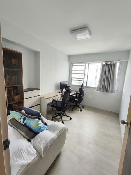 130B Lorong 1 Toa Payoh, 130B Lorong 1 Toa Payoh, Balestier / Toa Payoh, 3 Bedrooms, 1,001 sqft, HDB Flat For Sale, by Gina Tng, 500283034 - Common room 1 - PropertyGuru.com.sg