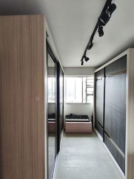 130B Lorong 1 Toa Payoh, 130B Lorong 1 Toa Payoh, Balestier / Toa Payoh, 3 Bedrooms, 1,001 sqft, HDB Flat For Sale, by Gina Tng, 500283034 - Common room 2 - PropertyGuru.com.sg