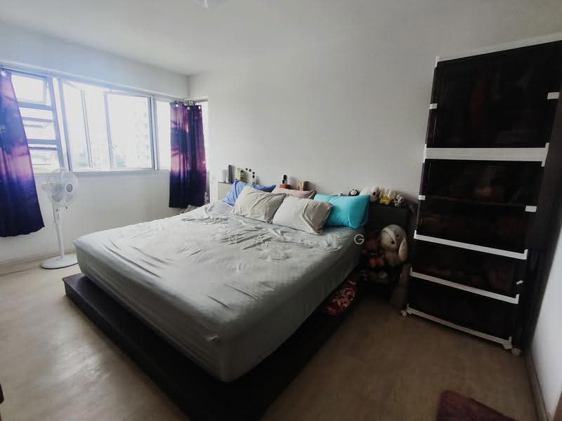 130B Lorong 1 Toa Payoh, 130B Lorong 1 Toa Payoh, Balestier / Toa Payoh, 3 Bedrooms, 1,001 sqft, HDB Flat For Sale, by Gina Tng, 500283034 - Master Bedroom - PropertyGuru.com.sg