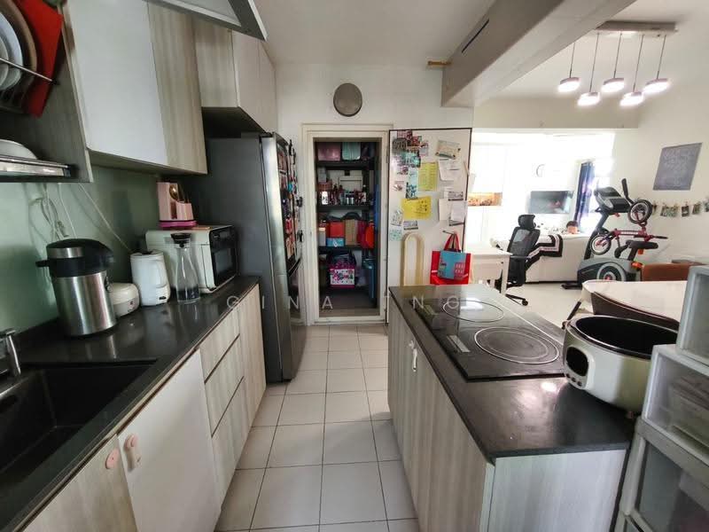 130B Lorong 1 Toa Payoh, 130B Lorong 1 Toa Payoh, Balestier / Toa Payoh, 3 Bedrooms, 1,001 sqft, HDB Flat For Sale, by Gina Tng, 500283034 - Kitchen - PropertyGuru.com.sg