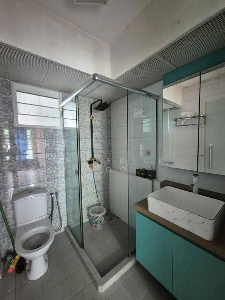 662D Edgedale Plains, 662D Edgedale Plains, Hougang / Punggol / Sengkang, 3 Bedrooms, 1,206 sqft, HDB Flat For Rent, by Frederick Foo, 500283045 - Bathroom - PropertyGuru.com.sg