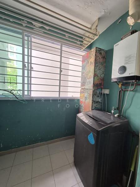 662D Edgedale Plains, 662D Edgedale Plains, Hougang / Punggol / Sengkang, 3 Bedrooms, 1,206 sqft, HDB Flat For Rent, by Frederick Foo, 500283045 - Service Yard - PropertyGuru.com.sg