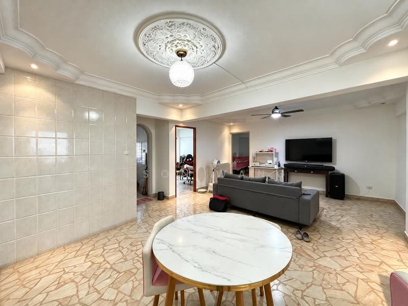 231 Jurong East Street 21, 231 Jurong East Street 21, Boon Lay / Jurong / Tuas, 3 Bedrooms, 883 sqft, HDB Flat For Sale, by Elson Wang, 500283049 - Living Room - PropertyGuru.com.sg