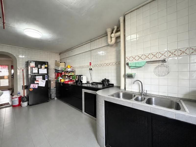 231 Jurong East Street 21, 231 Jurong East Street 21, Boon Lay / Jurong / Tuas, 3 Bedrooms, 883 sqft, HDB Flat For Sale, by Elson Wang, 500283049 - Kitchen - PropertyGuru.com.sg