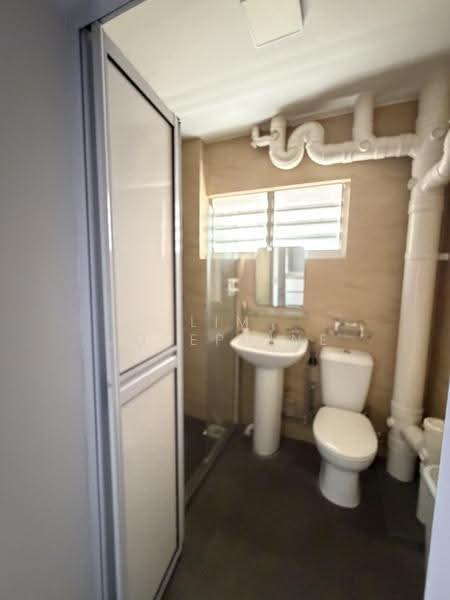 502 Serangoon North Avenue 4, 502 Serangoon North Avenue 4, Hougang / Punggol / Sengkang, 3 Bedrooms, 1,335 sqft, HDB Flat For Sale, by Lim Josephine, 500283053 - Bathroom - PropertyGuru.com.sg