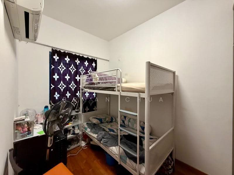 Grandlink Square, 511 Guillemard Road, Eunos / Geylang / Paya Lebar, 4 Bedrooms, 1,152 sqft, Apartment For Sale, by Bryan Chua, 500283061 - Bedroom - PropertyGuru.com.sg