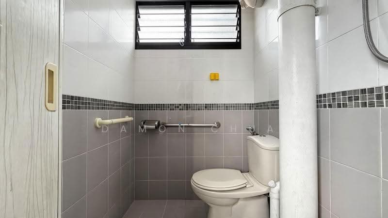 609 Clementi West Street 1, 609 Clementi West Street 1, Buona Vista / West Coast / Clementi New Town, Room Rental, 100 sqft, HDB Flat For Rent, by Damon Chua, 500283063 - Bathroom - PropertyGuru.com.sg