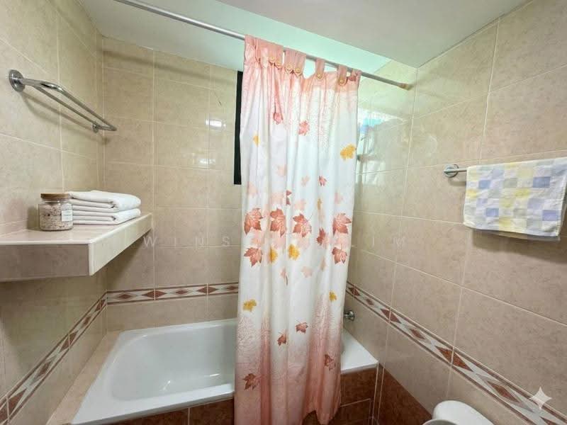 Westmere, 71 Jurong East Street 13, Boon Lay / Jurong / Tuas, 3 Bedrooms, 1,098 sqft, Condominium For Sale, by Winston Lim, 500283078 - Bathroom - PropertyGuru.com.sg
