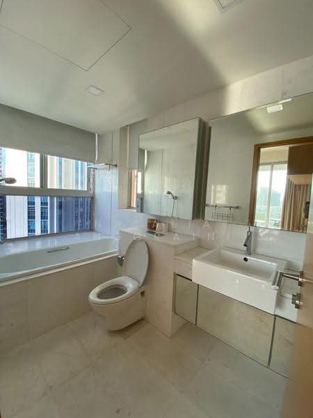 Tribeca by the Waterfront, 60 Kim Seng Road, Orchard / River Valley, 2 Bedrooms, 1,033 sqft, Condominium For Rent, by Natalia Anggraini, 500283080 - Bathroom - PropertyGuru.com.sg