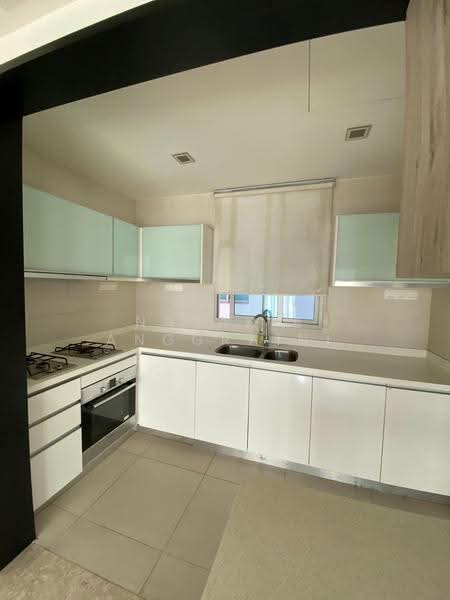 Tribeca by the Waterfront, 60 Kim Seng Road, Orchard / River Valley, 2 Bedrooms, 1,033 sqft, Condominium For Rent, by Natalia Anggraini, 500283080 - Kitchen - PropertyGuru.com.sg